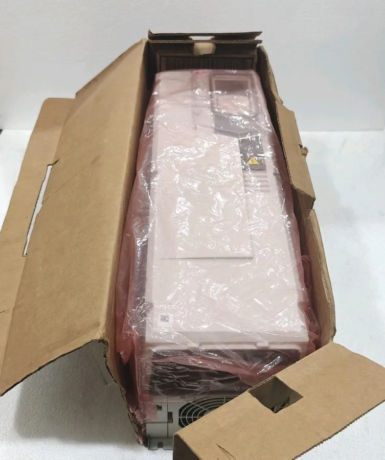 Частотный преобразователь ABB ACS580-01-052A-4+B056