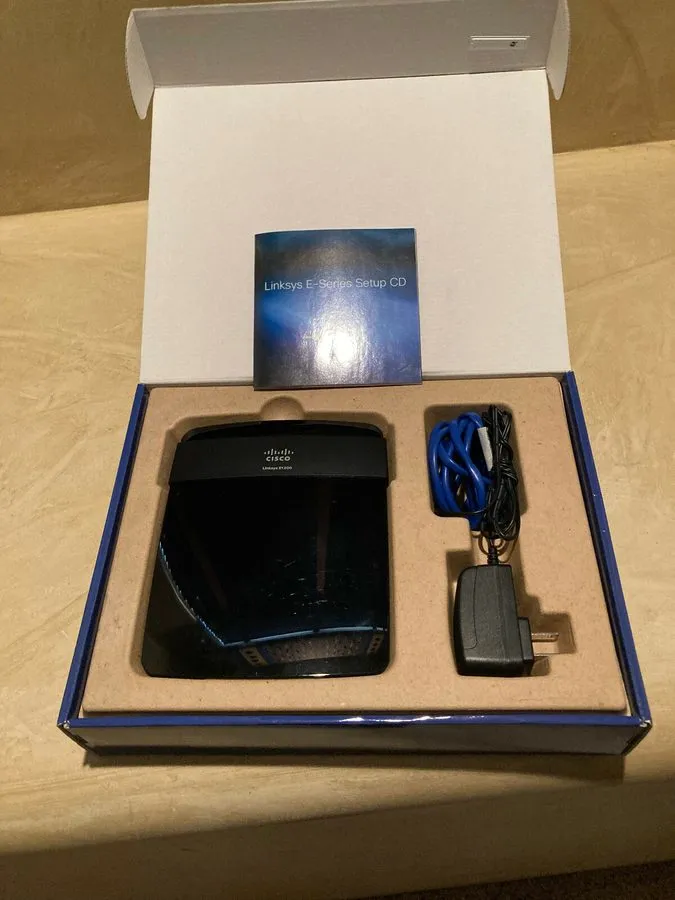 Маршрутизатор Cisco Linksys E1200 Wireless-N N300 Router 2.4GHz WiFi 4-Port