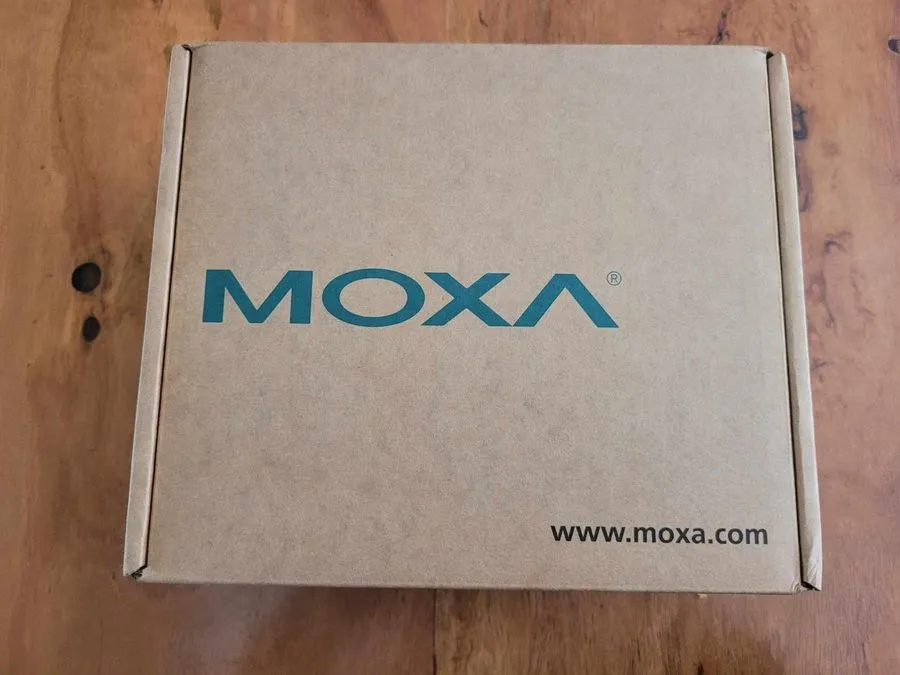 IIoT-устройство Moxa EDS-408A-3S-SC-T 8 Port Ethernet Switch