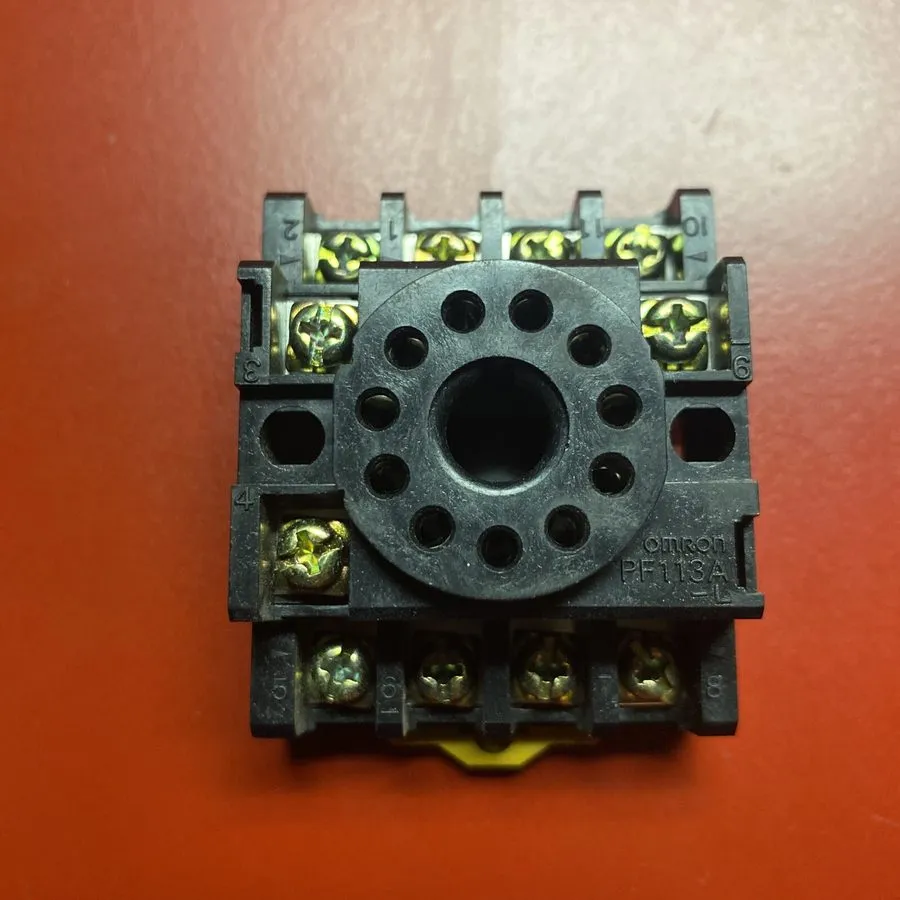 Датчик температуры Omron E5CN-Q2TDU Temperature Controller