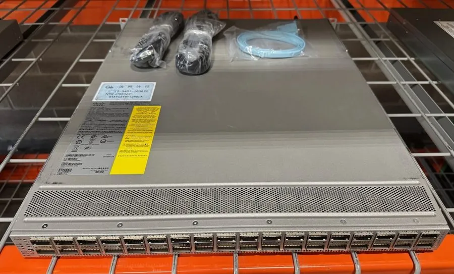 Коммутатор Cisco N9K-C9236C Nexus 9200 w/ 36x 40/100G QSFP28 Switch