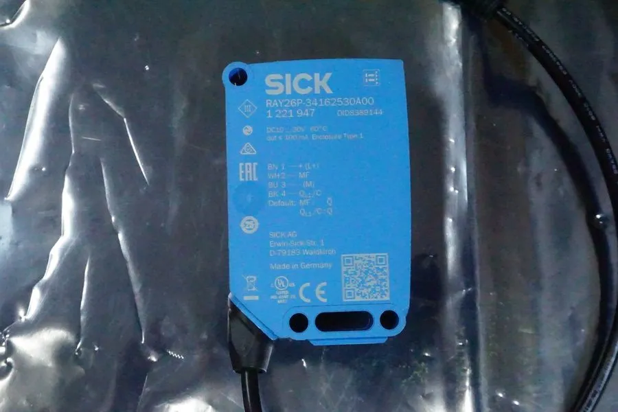 Фотоэлектрический датчик SICK RAY26P-34162530A00 PN: 1221947 Photoelectric Senso