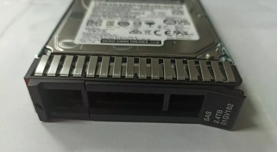 Жёсткий диск NewLenovo 01GV182 2.4TB 10K SAS 12Gb/s 2.5" 512e SED HDD 7XB7A00070