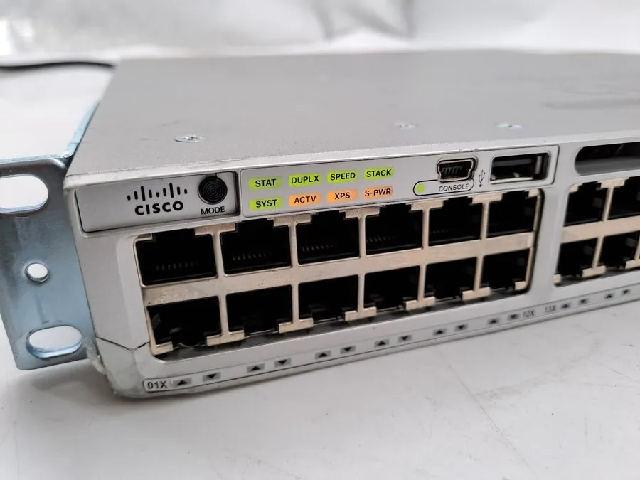 Коммутатор Cisco WS-C3850-48P L V06 48-Port GigE PoE Switch with C3850-NMN-2-10G