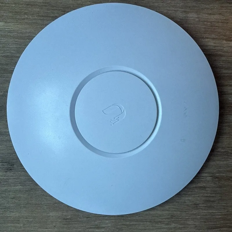 Точка доступа Wi-Fi Ubiquiti Networks UniFi AP UAP SWX-UAP 6545A-UAP Wireless Ac