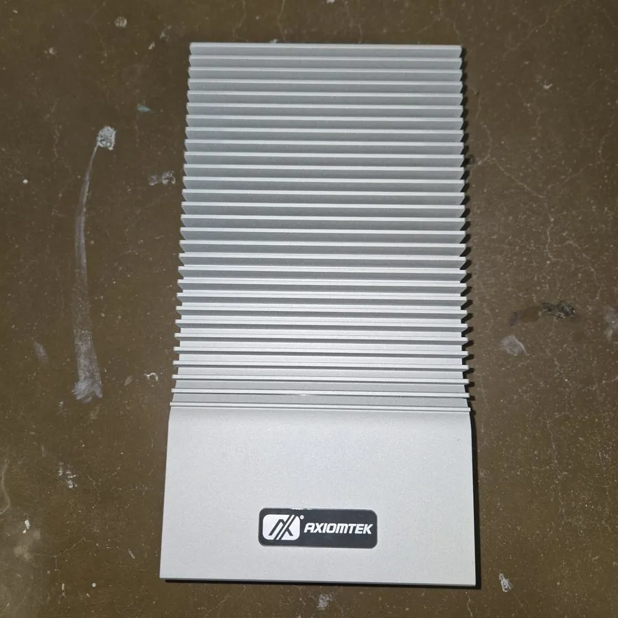 Оргтехника Axiomtek eBOX685-190-FL-16SN Fanless Industrial Mini PC Silver I/O Po — фото лота 2