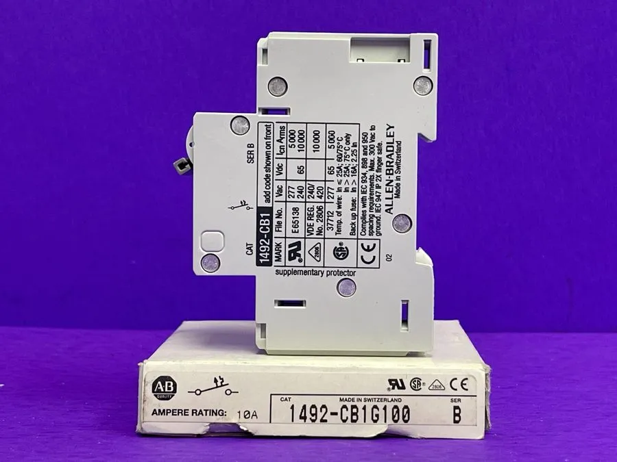 Автоматический выключатель Allen Bradley 1492-CB1G100 Circuit Breaker 1 Pole 10A — фото лота 1
