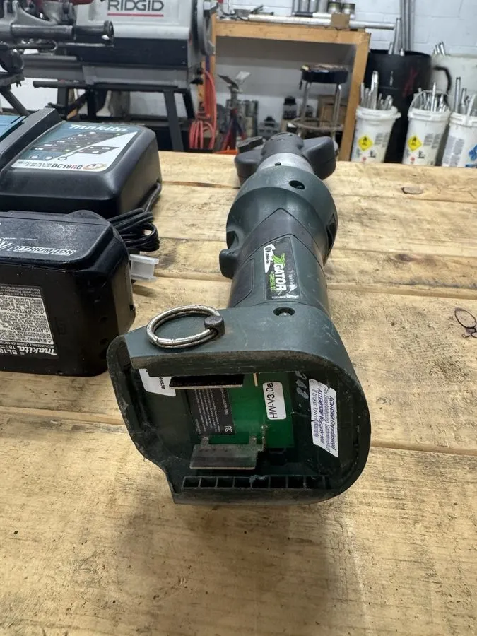 Кабель Greenlee ESC50LX Gator 18V hydraulic cable cutters