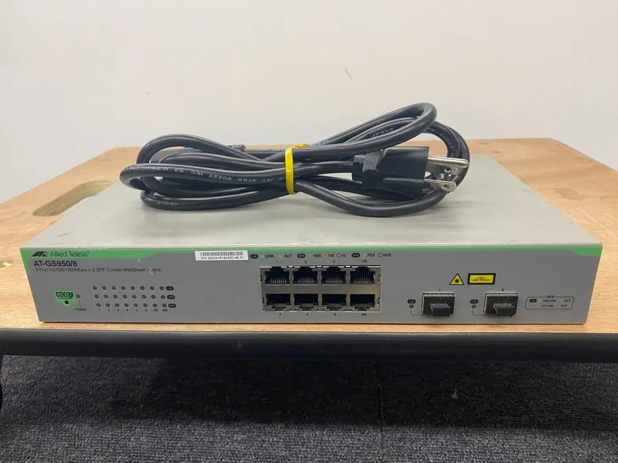 Коммутатор ALLIED TELESIS AT-GS950/8 Switch 8-port TX GIGABIT WebSmart BENT SFP  — фото лота 2