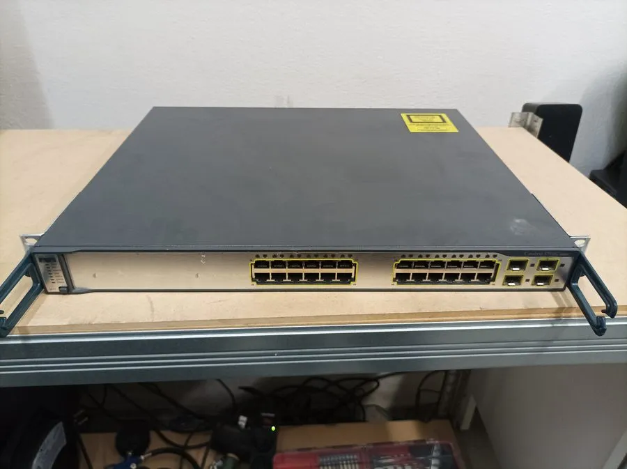 Коммутатор Cisco WS-C3750G-24TS-E1U 24 Port Ethernet Gigabit Switch. 90 Day's . 