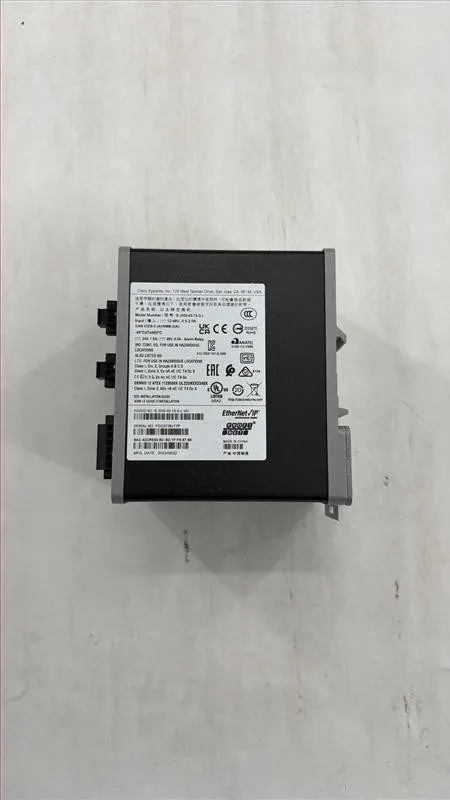 Коммутатор Cisco Industrial IE-2000-4S-TS-G-L Ethernet 2000 Switch — фото лота 2
