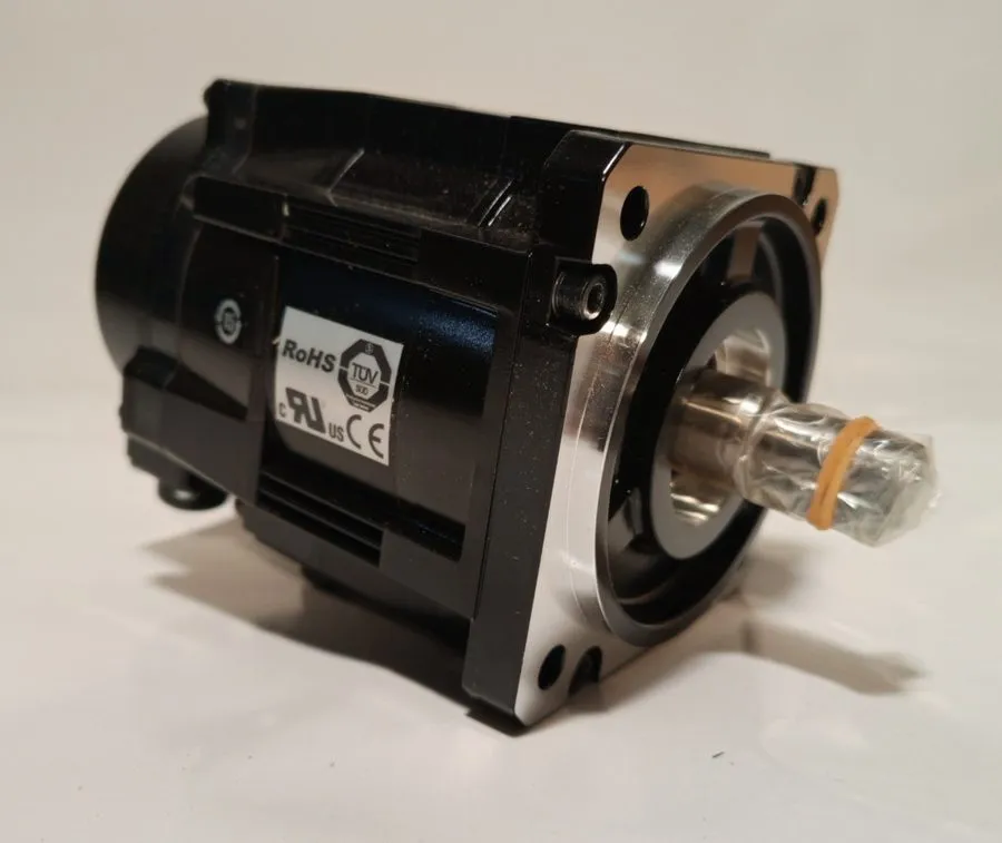 Серводвигатель Yaskawa AC Servo Motor SGMGV-03D3A61 0.3kW 400V Absolute Encode
