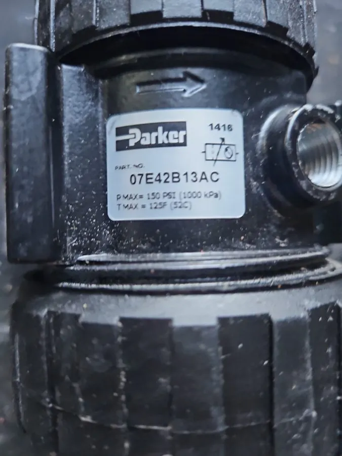 Блок подготовки воздуха Parker 07E42B13AC Pneumatic Filter-regulator 3/4in 150ps