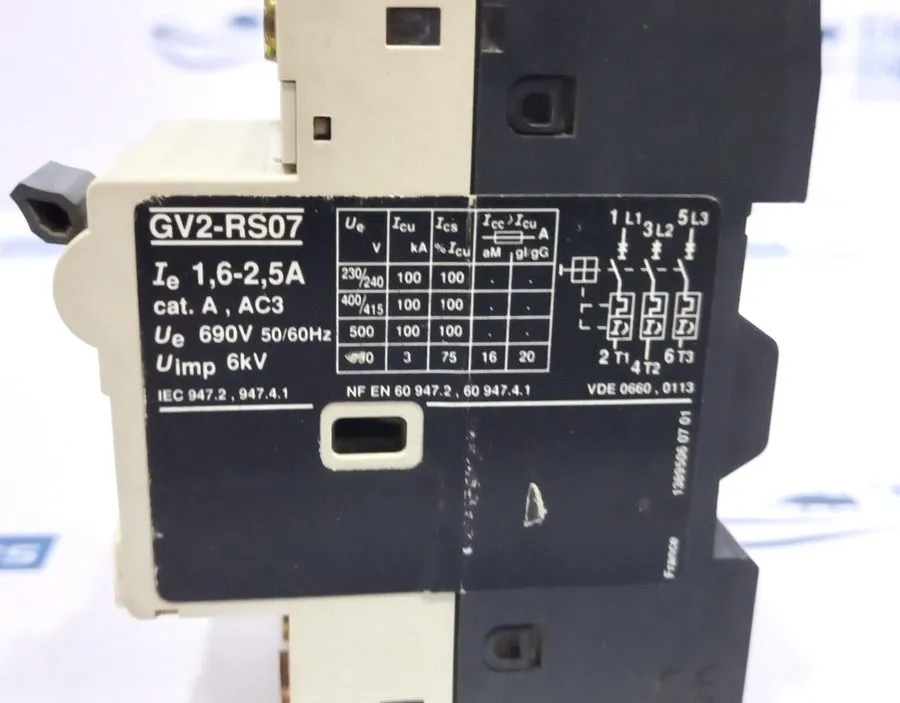 Автоматический выключатель Telemecanique GV2-RS07 3P Circuit Breaker 1.6-2.5A & 