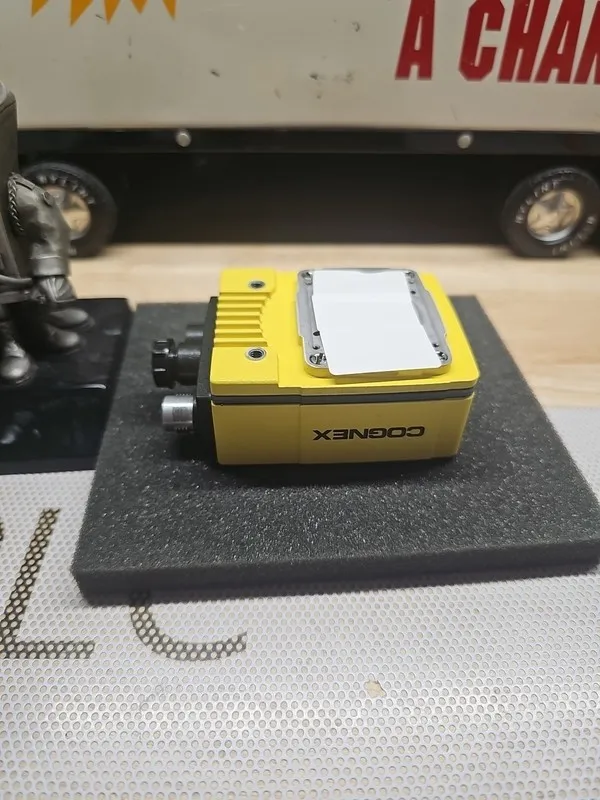 Прибор поиска коммуникаций Cognex IS7600M-373-50 Insight Vision System Camera Re — фото лота 2