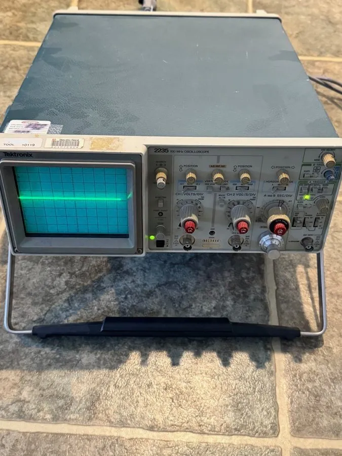 Осциллограф Tektronix 2235 2 Channel 100 MHz Oscilloscope