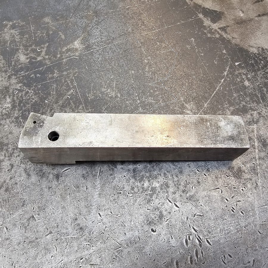 Режущий инструмент Kennametal 1x1x6" Lathe Tool Holder KSFR-164 SNG SNGN 422 120