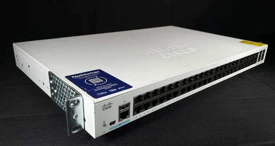 Коммутатор Cisco CBS350-48T-4G 48-Port Gigabit Ethernet Managed Switch
