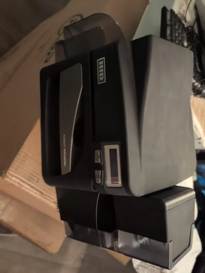 Принтер этикеток FARGO DTC4500E ID CARD PRINTER AND ENCODER ( DESCRIPTION)