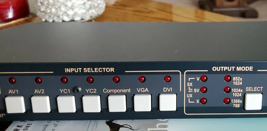 Видеокоммутатор Kramer VP-719DS ProScale 7 Input Seamless Audio Switcher — фото лота 2