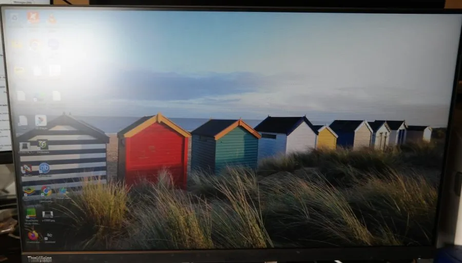 Монитор Lenovo ThinkVision T24i-30 23.8" 1080p IPS Raven Black