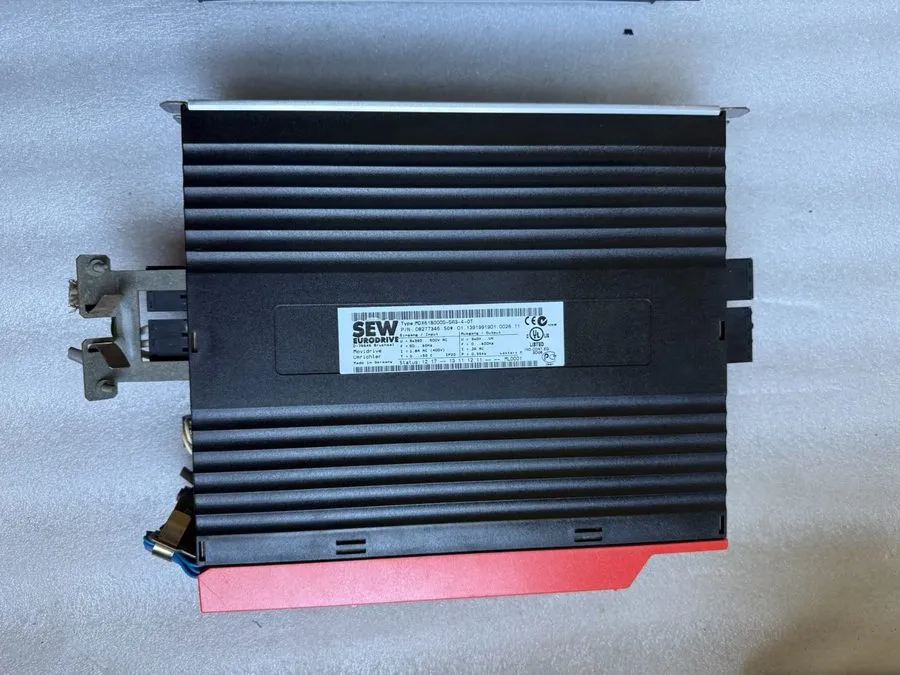 Частотный преобразователь MDX61B0005-5A3-4-0T