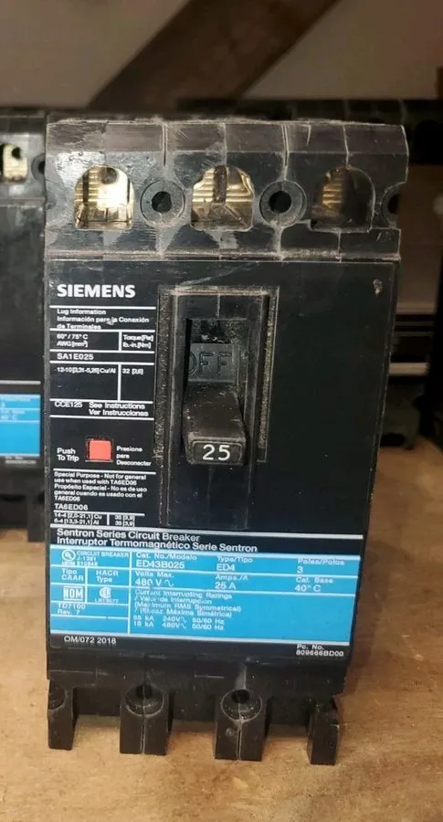Автоматический выключатель Siemens Sentron ED43B025 Circuit Breaker 25A 3-Pole 4 — фото лота 1