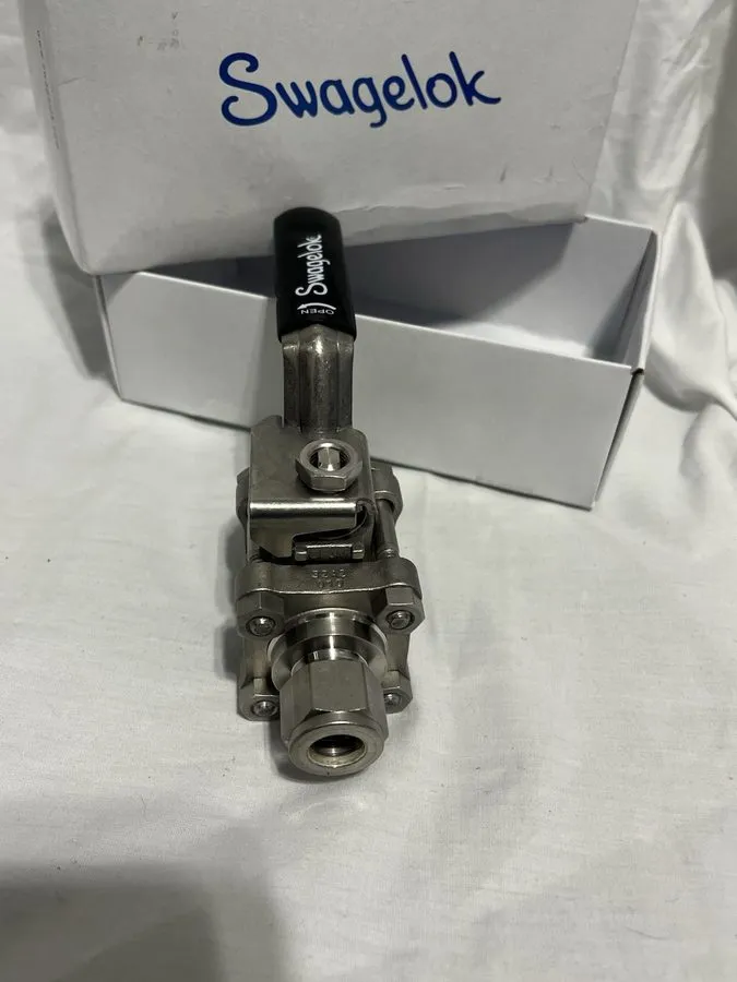 Клапан SWAGELOK SS-63TS8 Stainless Steel 3-Piece 60 Series Ball Valve
