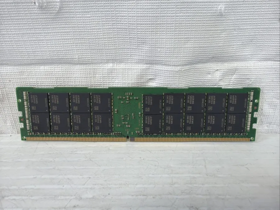 Модуль памяти Samsung 64GB DDR4-2933 ECC RDIMM Server RAM 2Rx4 M393A8G40MB2-CVFB — фото лота 2