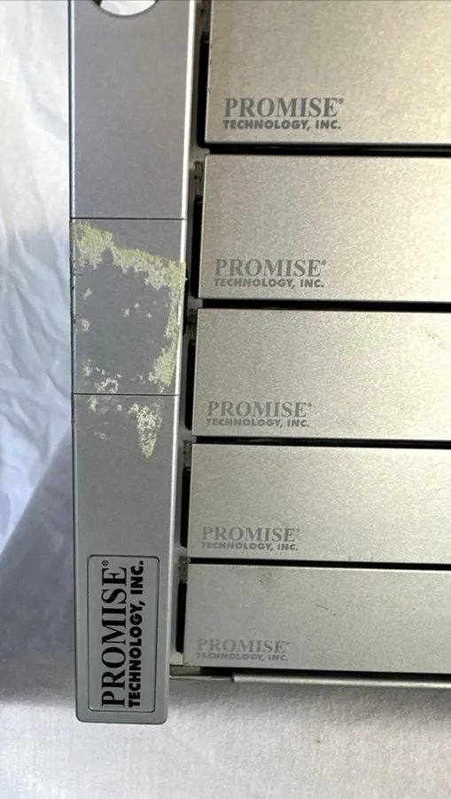 Блок питания PROMISE VTRAK J830S 4U 24-BAY 6G SAS SATA Storage Array with 2x PSU