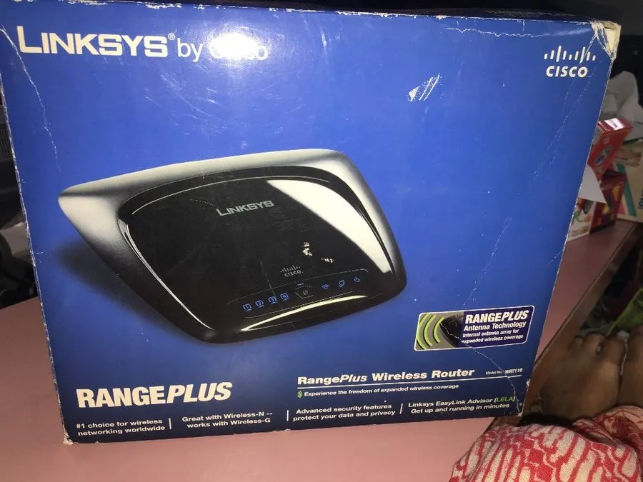 Маршрутизатор Cisco Linksys WRT110 RangePlus Wireless G 4-Port 2.4GHz Router