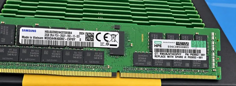 Модуль памяти SK Hynix 32GB DDR4 2933MHz ECC RDIMM HPE P03052-091 HMA84GR7JJR4N-