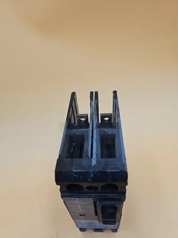 Автоматический выключатель Siemens ITE Sentron Series ED22B020 2 Pole 20 Amp Typ — фото лота 1