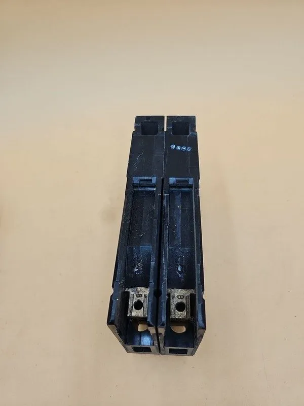 Автоматический выключатель Siemens ITE Sentron Series ED22B020 2 Pole 20 Amp Typ — фото лота 2