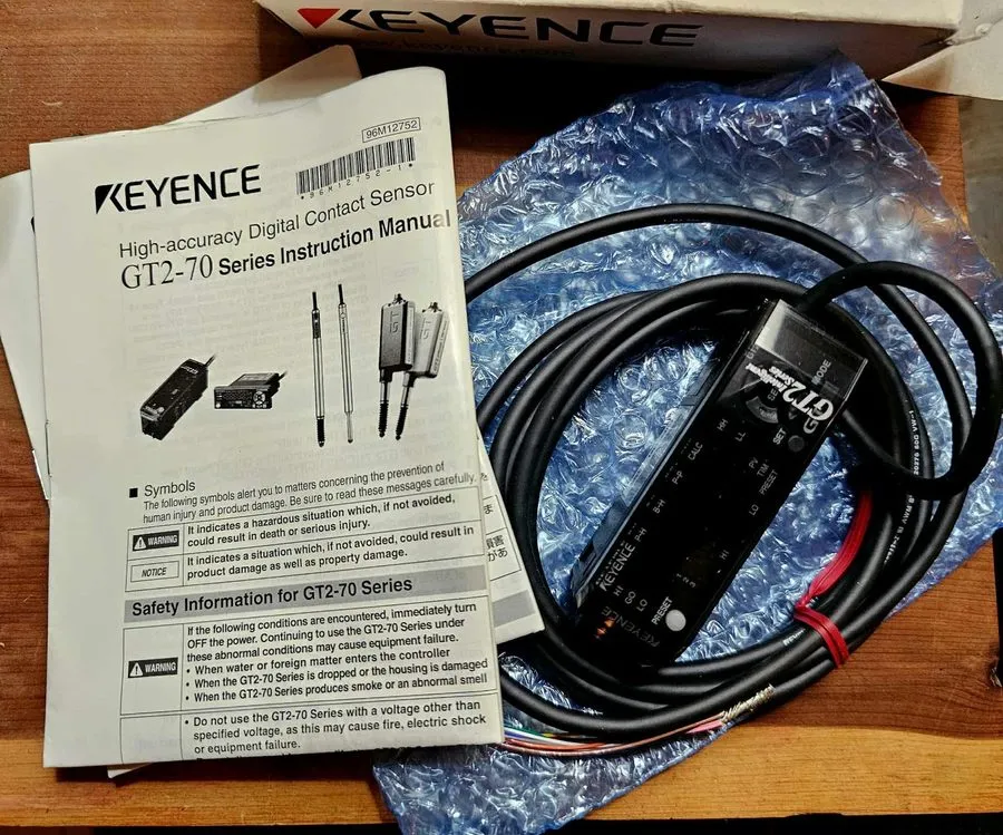 Датчик keyence Laser displacement sensor GT2-71N