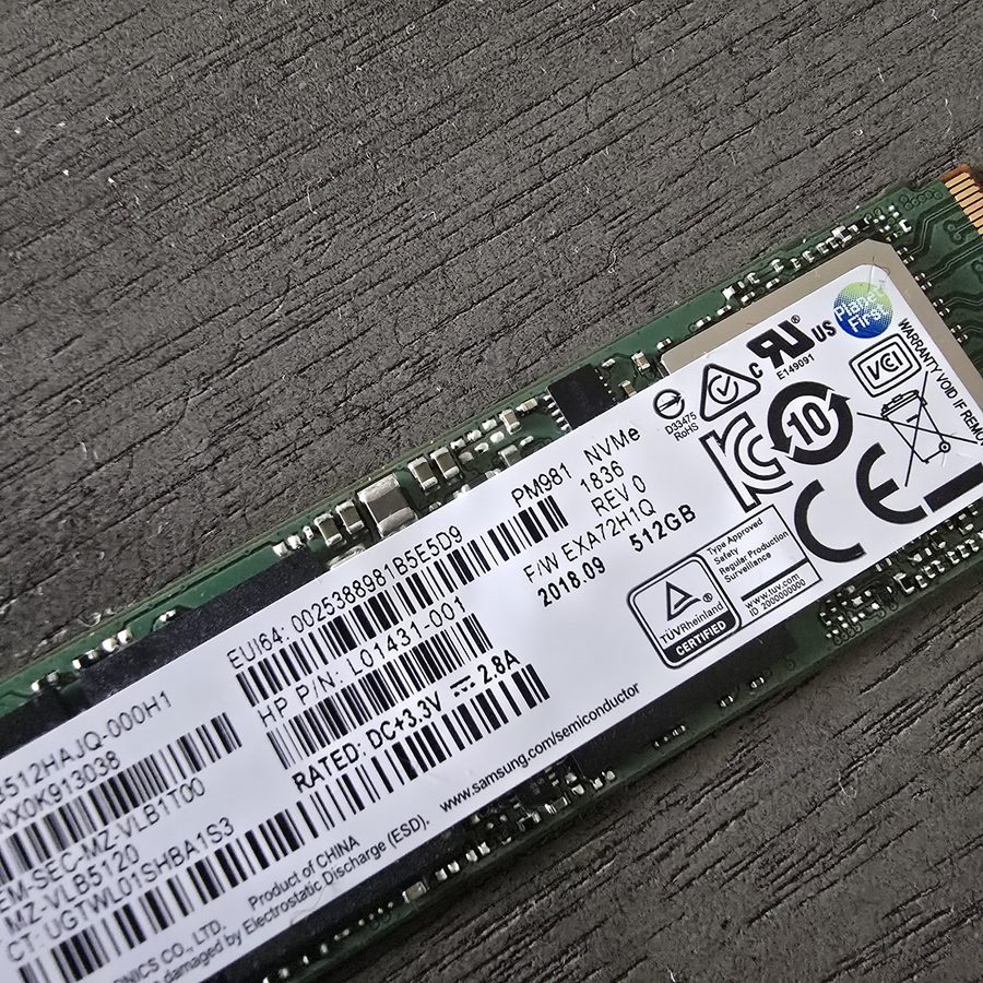 SSD-накопитель Samsung PM981 512GB M.2 2280 NVMe PCIe Gen3 x4 SSD MZVLB512HAJQ-0