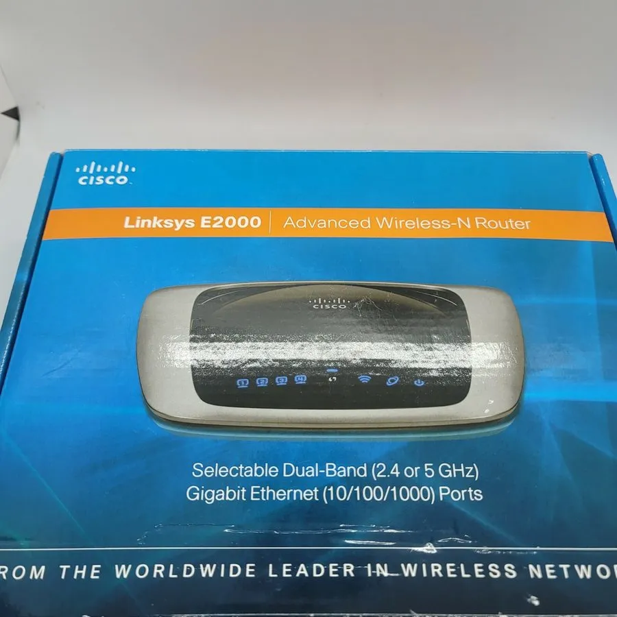 Маршрутизатор Linksys E2000 300 Mbps 4-Port Gigabit Wireless N Router (B003B20F5