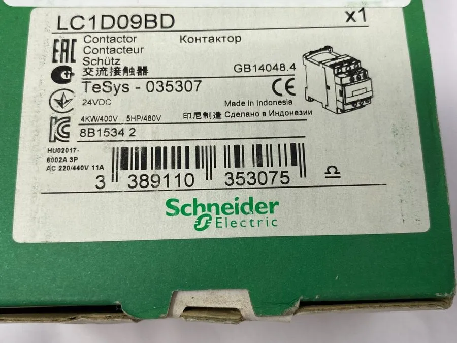 Контактор Schneider LC1D09BD TeSys D Contactor 9A 24VDC Coil + LAD4TBDL 3 Pole
