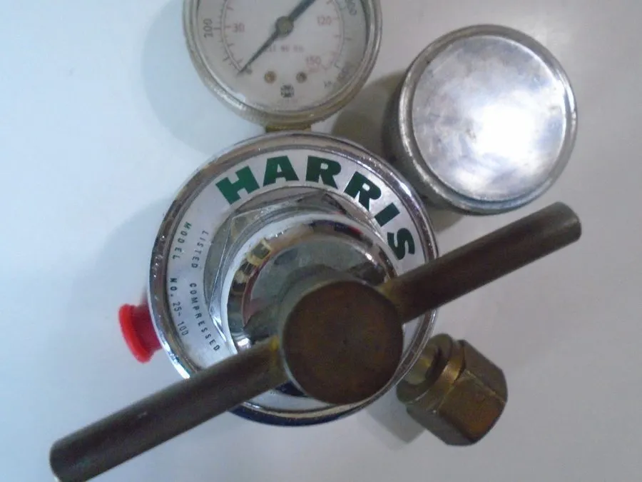 Трубопроводная арматура Harris Compressed Gas Regulator Model# 25-100 UL Listed