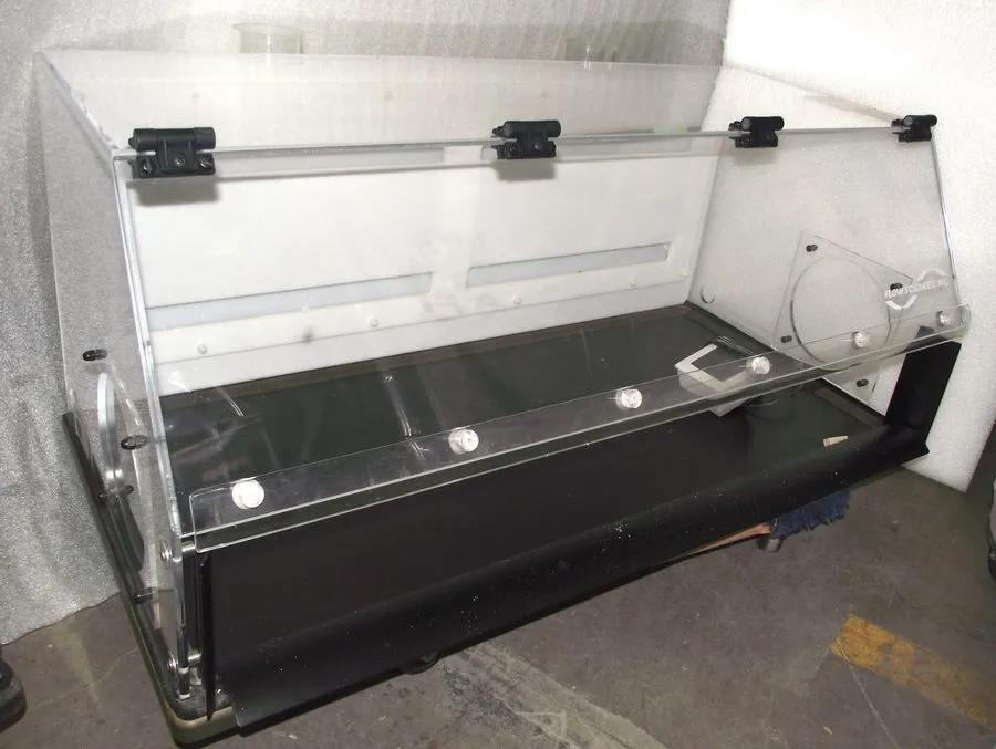 Вытяжной шкаф Flow Sciences 4' BTW FS2020 VBSE Vented Balance Safety Enclosure,  — фото лота 1