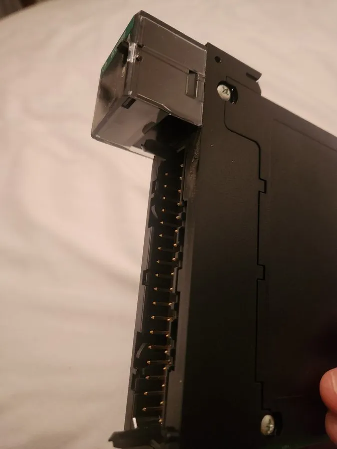 Модуль ввода-вывода Allen-Bradley 1756-OB16I/A ControlLogix Output Module