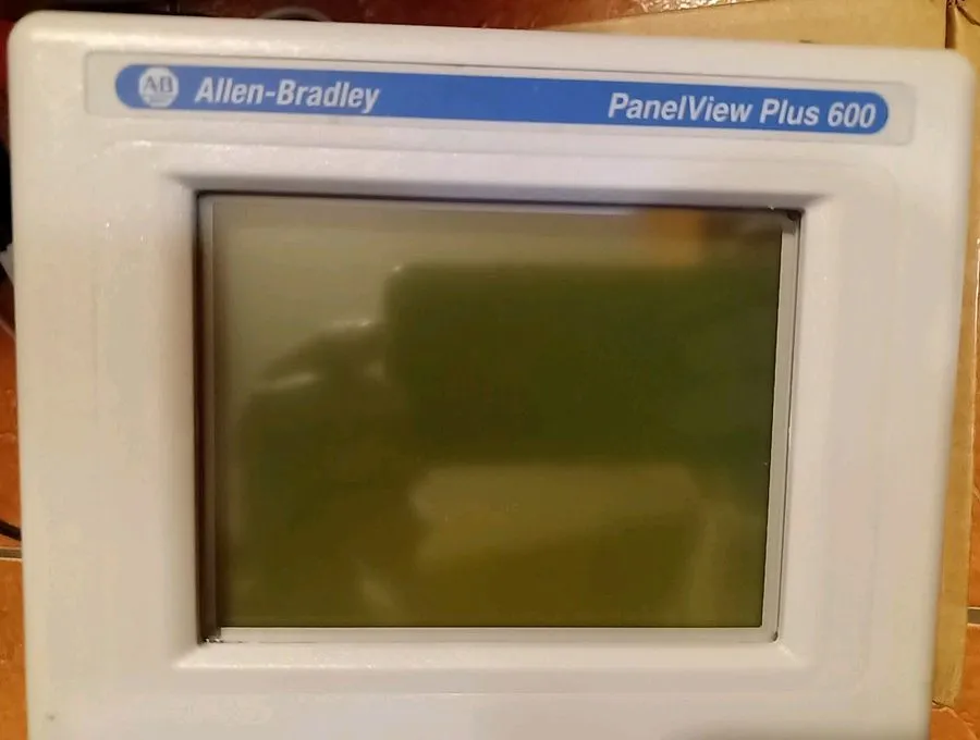Панель оператора Allen-Bradley PanelView Plus 600 Touch Panel 2711P-T6M20A