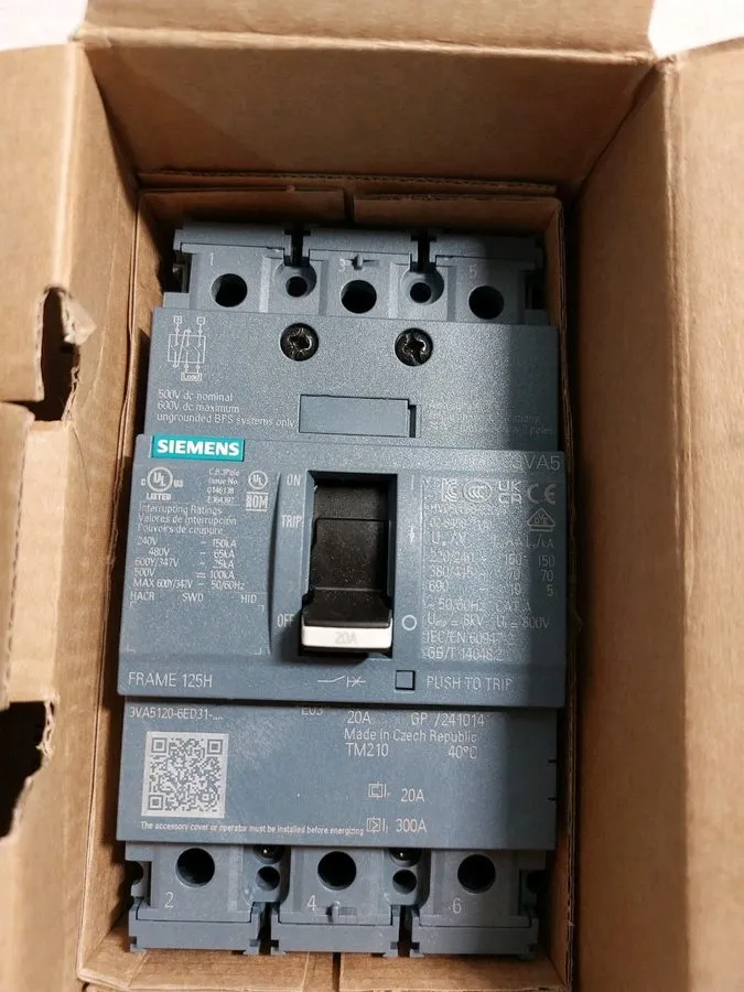 Автоматический выключатель Siemens SENTRON 3VA5120-6ED31-0AA0 125H 20A 3P Circui — фото лота 1