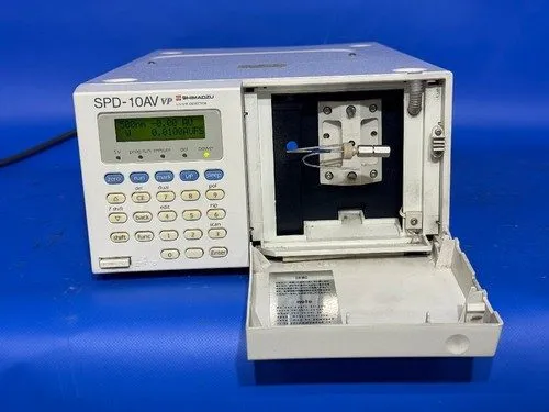 Хроматограф Shimadzu SPD-10AVVP HPLC UV-VIS Detector Good Condition — фото лота 1