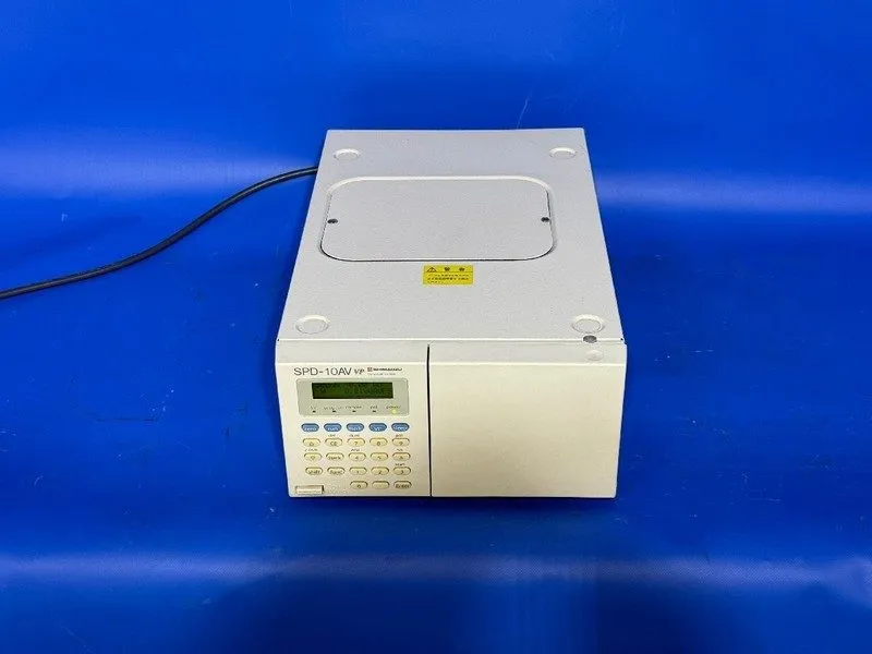 Хроматограф Shimadzu SPD-10AVVP HPLC UV-VIS Detector Good Condition — фото лота 4