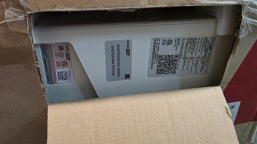 Инвертор SolarEdge HD-Wave SE11400H-US 11400W Grid-Tie Inverter DC Safety Switch