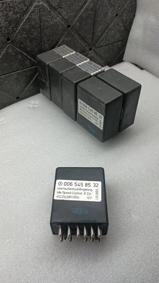 Энергооборудование Mercedes Benz Original 560SL Idle Speed Control Relay 560SEL