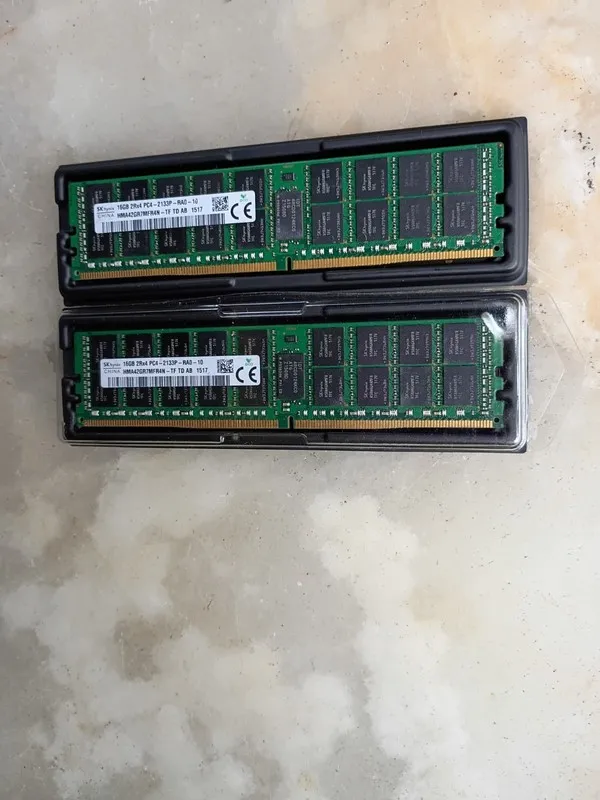 Модуль памяти 16GB SK Hynix DDR4-2133P ECC 2Rx4 SERVER RAM PC4-2133P-RA0-10