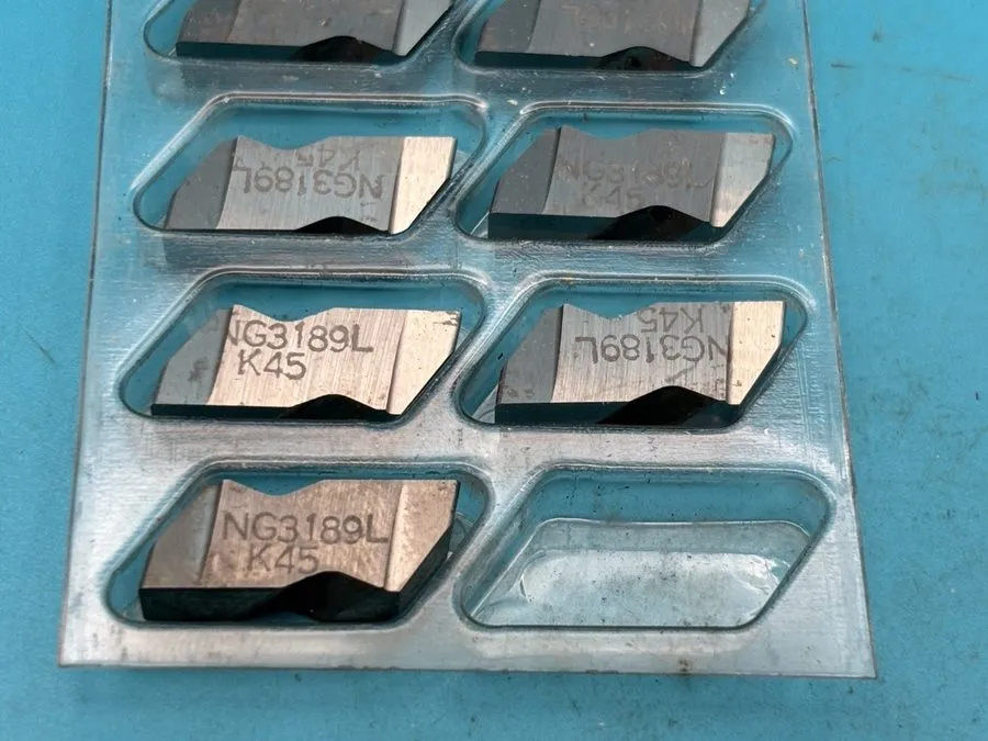 Режущий инструмент Kennametal carbide insert grooving, parting NG3189L KC5010 qt