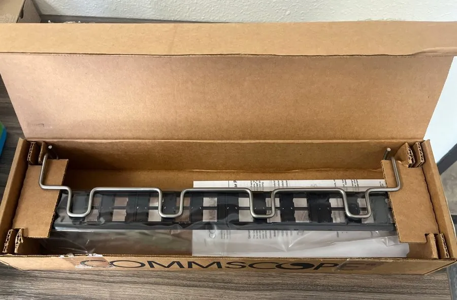 СКС-оборудование Commscope Unshielded Discrete Distribution 24 Port Panel 1U 760